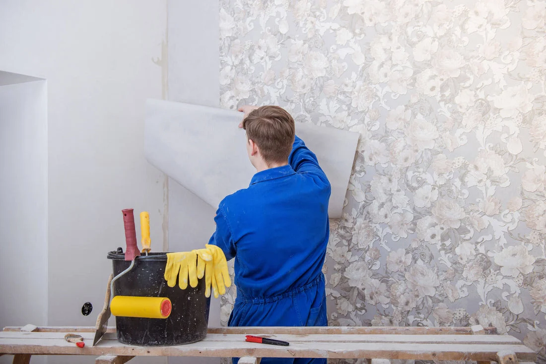 Wallpaper installation service in Glendale, CA